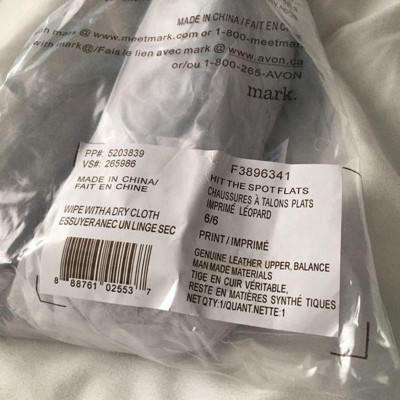 NWT Avon Mark Leather Leopard Print Flats - Picture 3 of 8